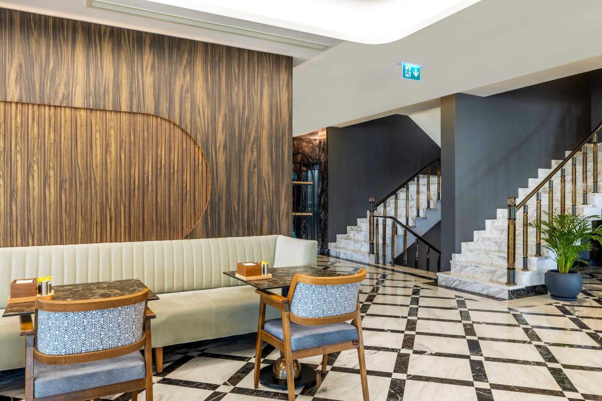 Ezkar Bathonea Art Istanbul Hotel Екстериор снимка