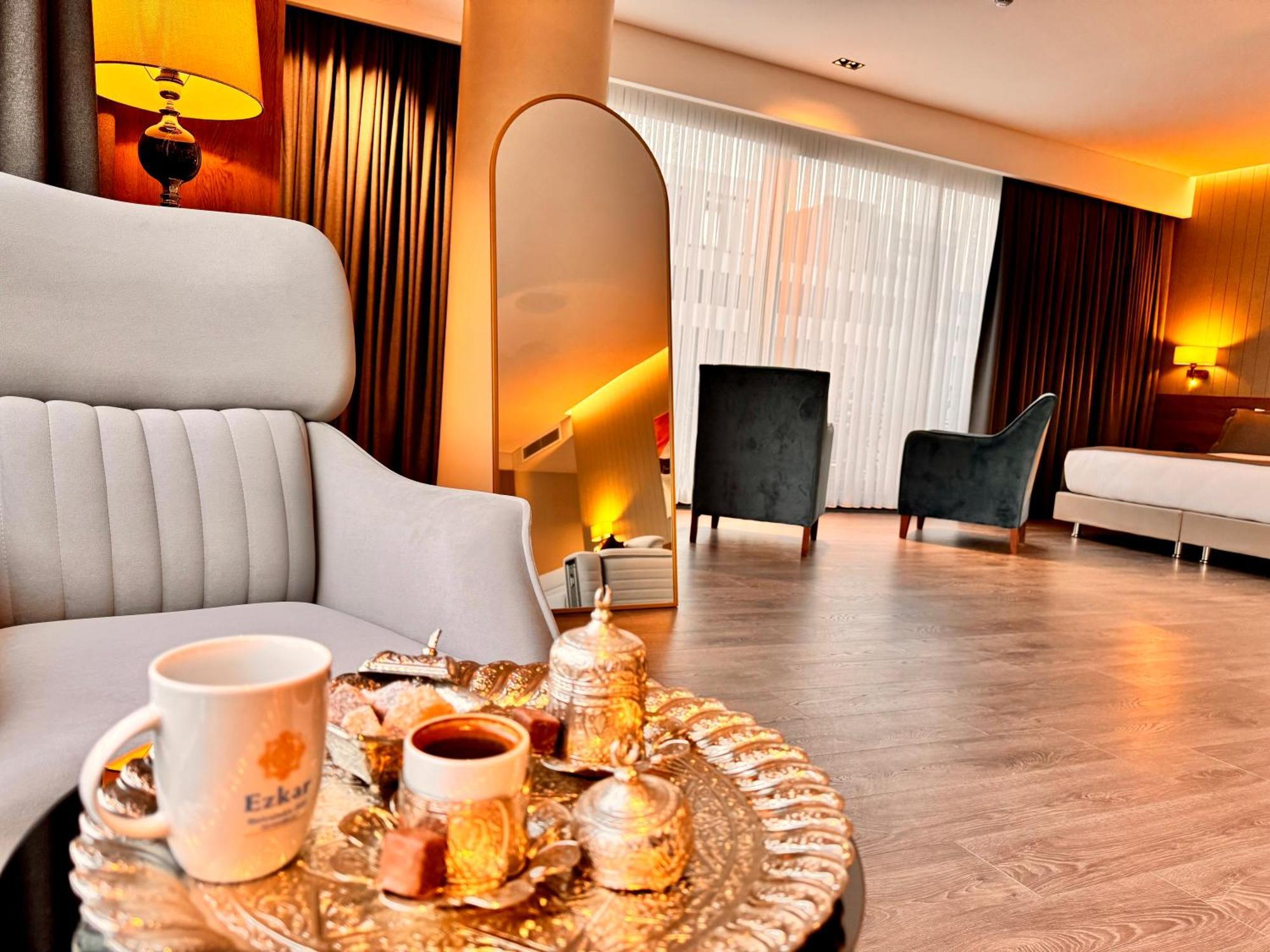 Ezkar Bathonea Art Istanbul Hotel Екстериор снимка